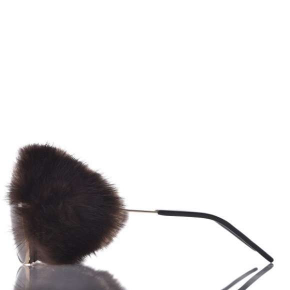 Saint Laurent Mink Fur Classic Aviator Sunglasses. NEW IN CASE - Picture 3 of 4